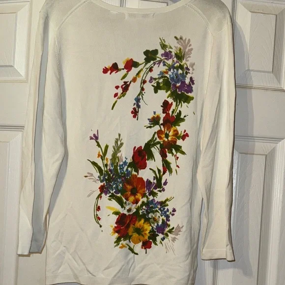 Vertigo Paris White Floral Long Sleeve Top - Picture 6 of 8